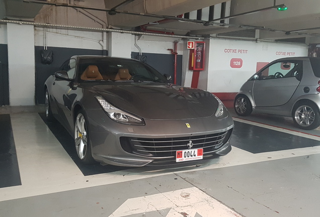 Ferrari GTC4Lusso