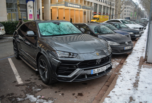 Lamborghini Urus