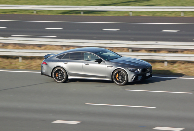 Mercedes-AMG GT 63 S X290