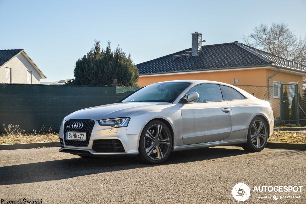 Audi RS5 B8 2012