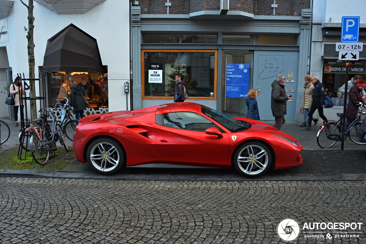 Ferrari 488 Spider