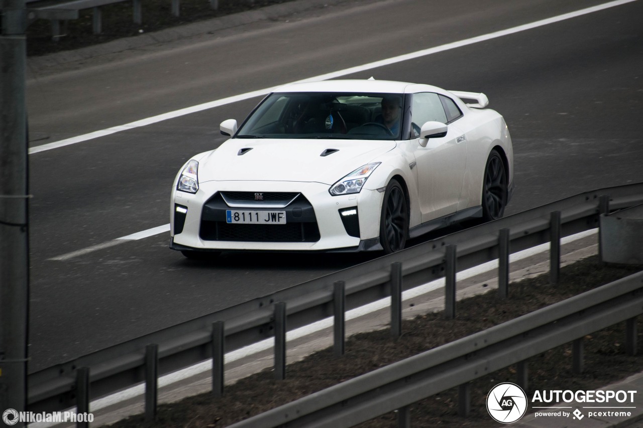 Nissan GT-R 2017