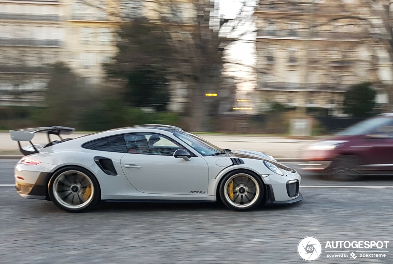 Porsche 991 GT2 RS Weissach Package