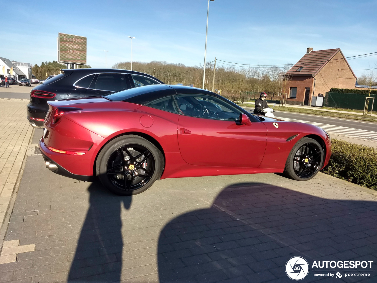 Ferrari California T