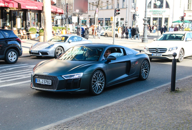 Audi R8 V10 Plus 2015