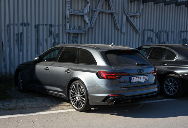 Audi RS4 Avant B9