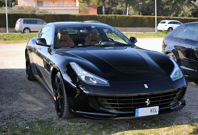 Ferrari GTC4Lusso