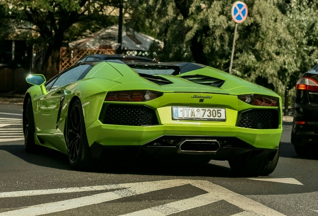 Lamborghini Aventador LP700-4 Roadster