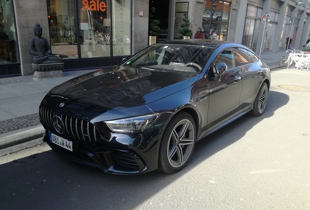 Mercedes-AMG GT 63 S X290