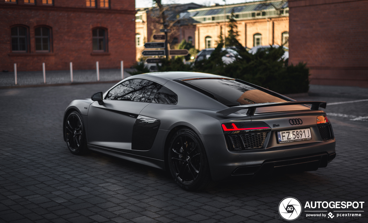 Audi R8 V10 Plus 2015