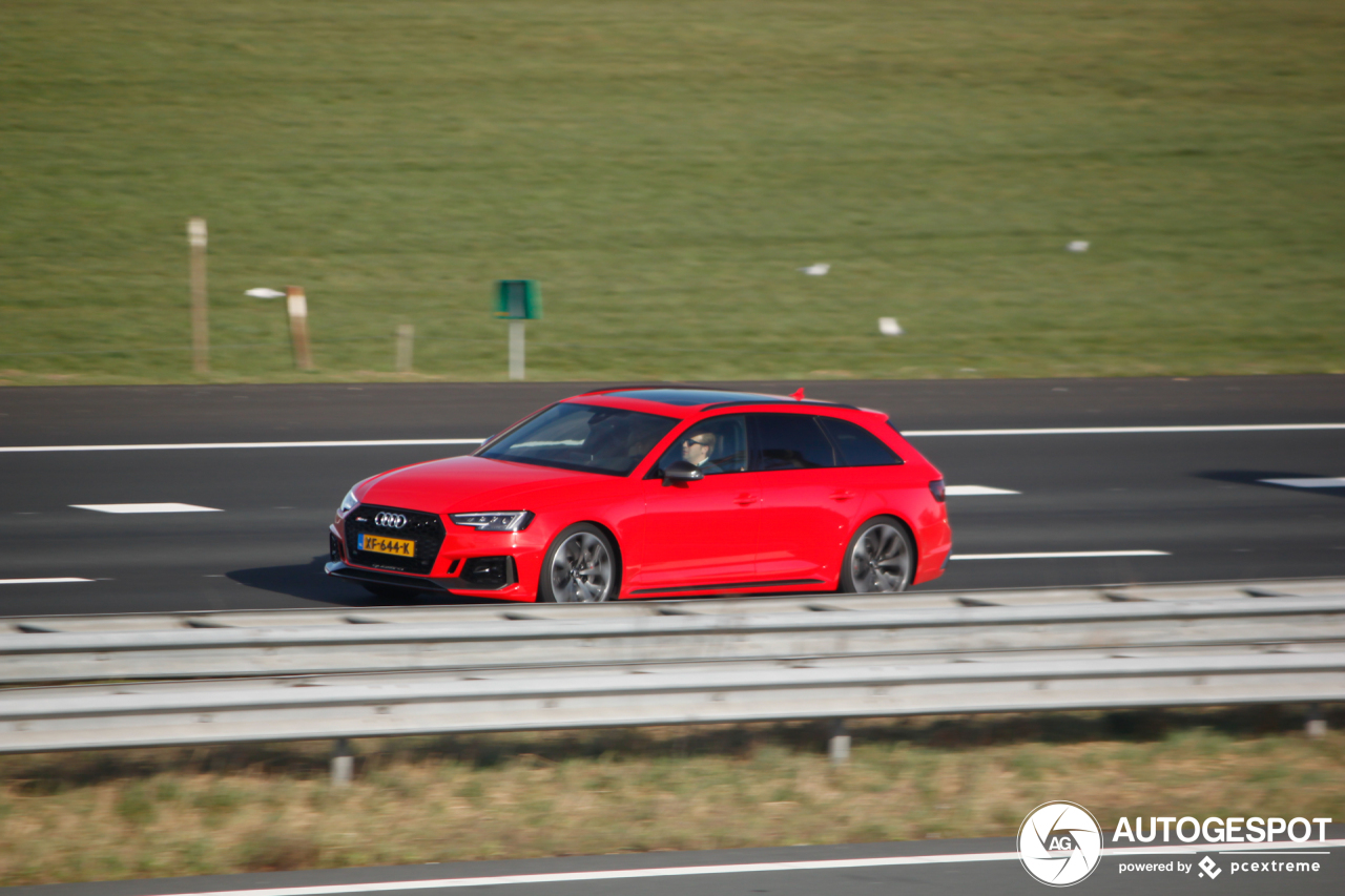 Audi RS4 Avant B9