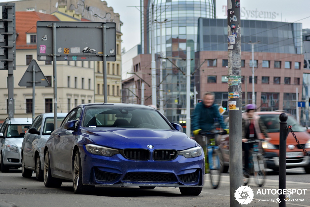 BMW M4 F82 CS