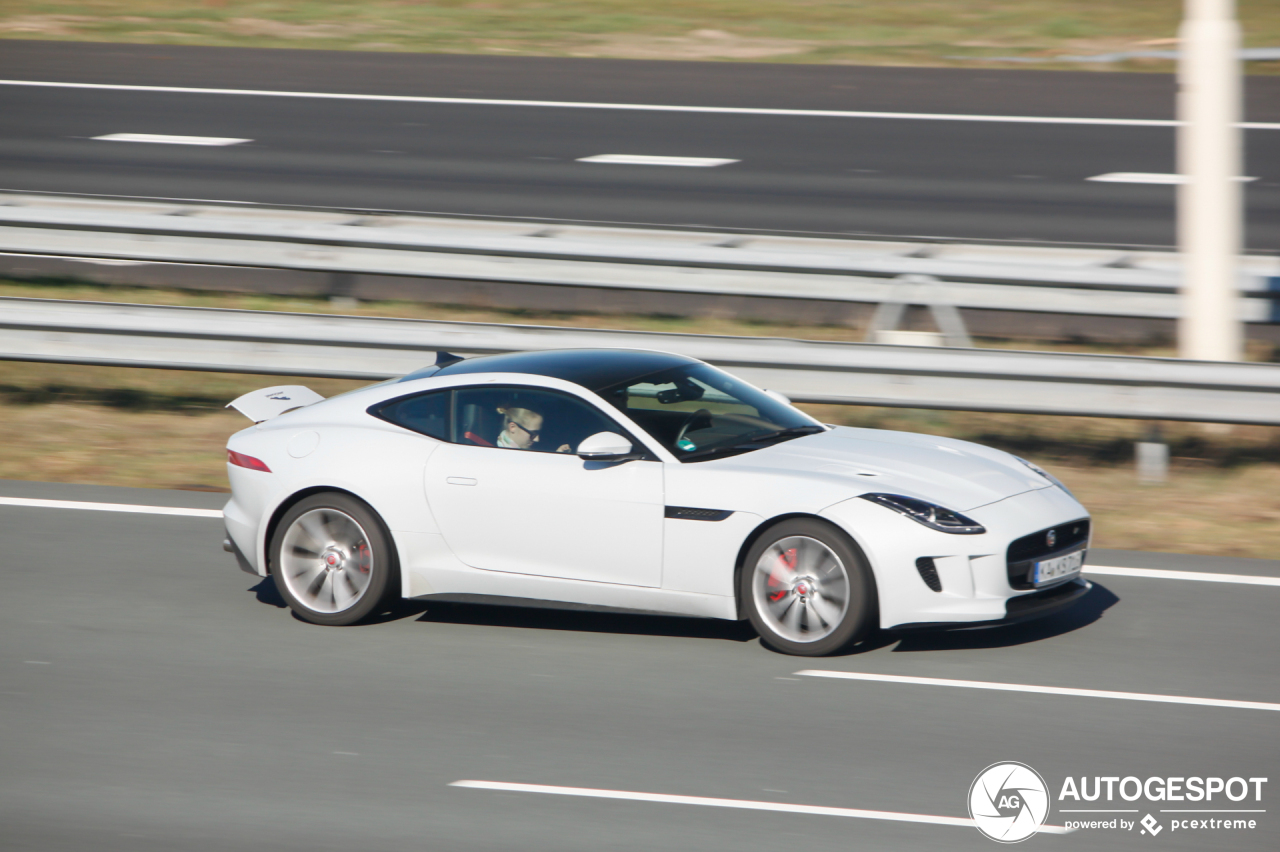 Jaguar F-TYPE R AWD Coupé