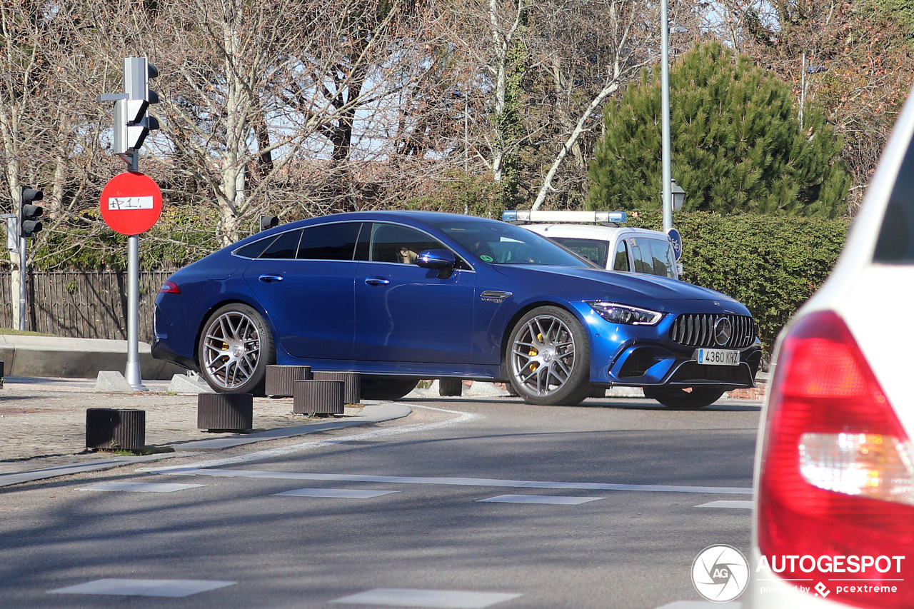 Mercedes-AMG GT 63 S X290