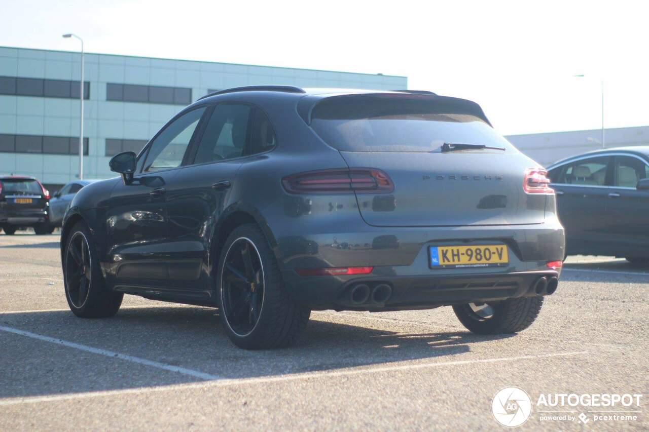 Porsche 95B Macan GTS