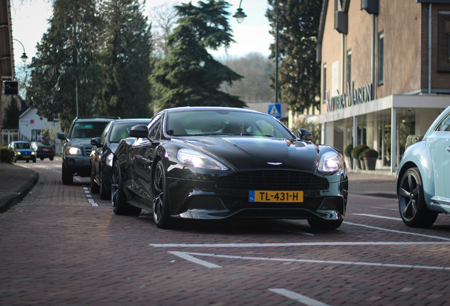 Aston Martin Vanquish 2013