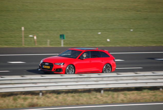 Audi RS4 Avant B9