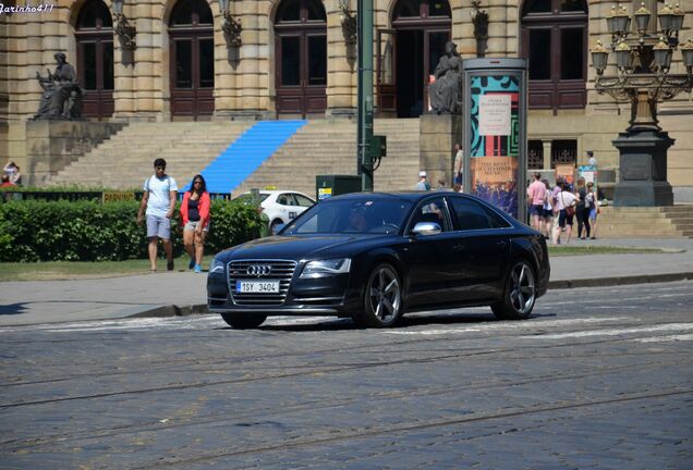 Audi S8 D4