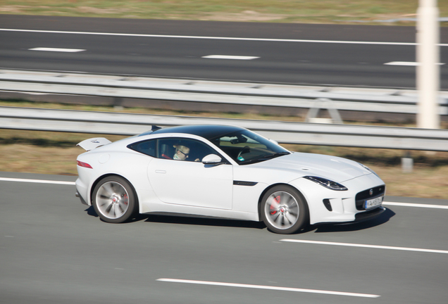 Jaguar F-TYPE R AWD Coupé