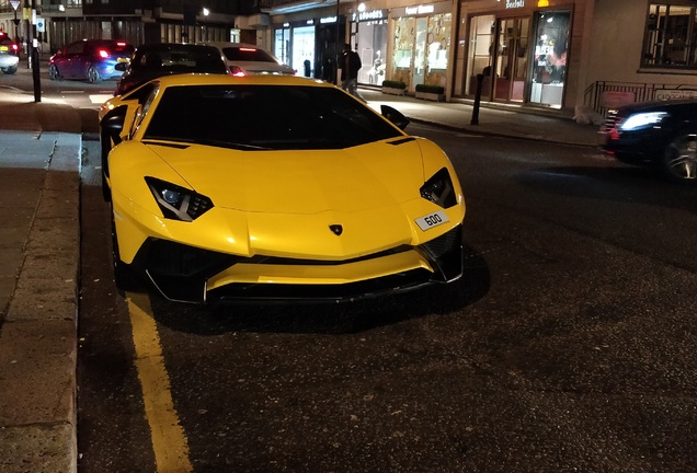 Lamborghini Aventador LP750-4 SuperVeloce