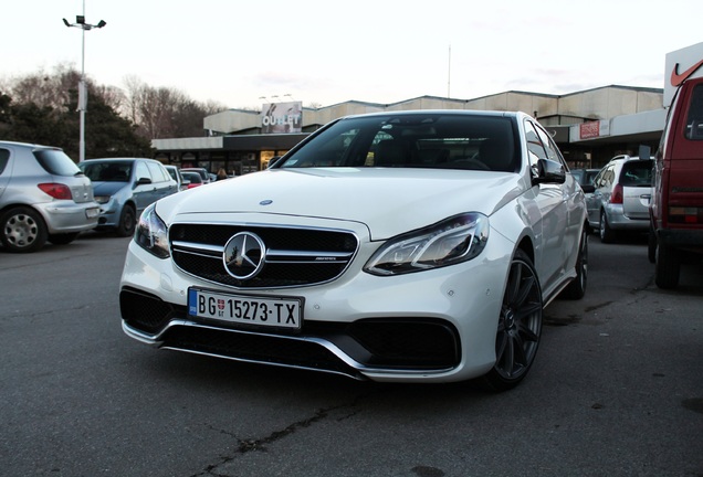 Mercedes-Benz E 63 AMG S W212