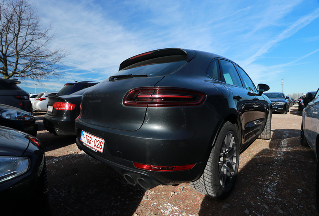 Porsche 95B Macan GTS