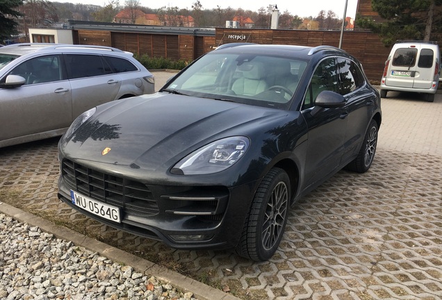 Porsche 95B Macan Turbo