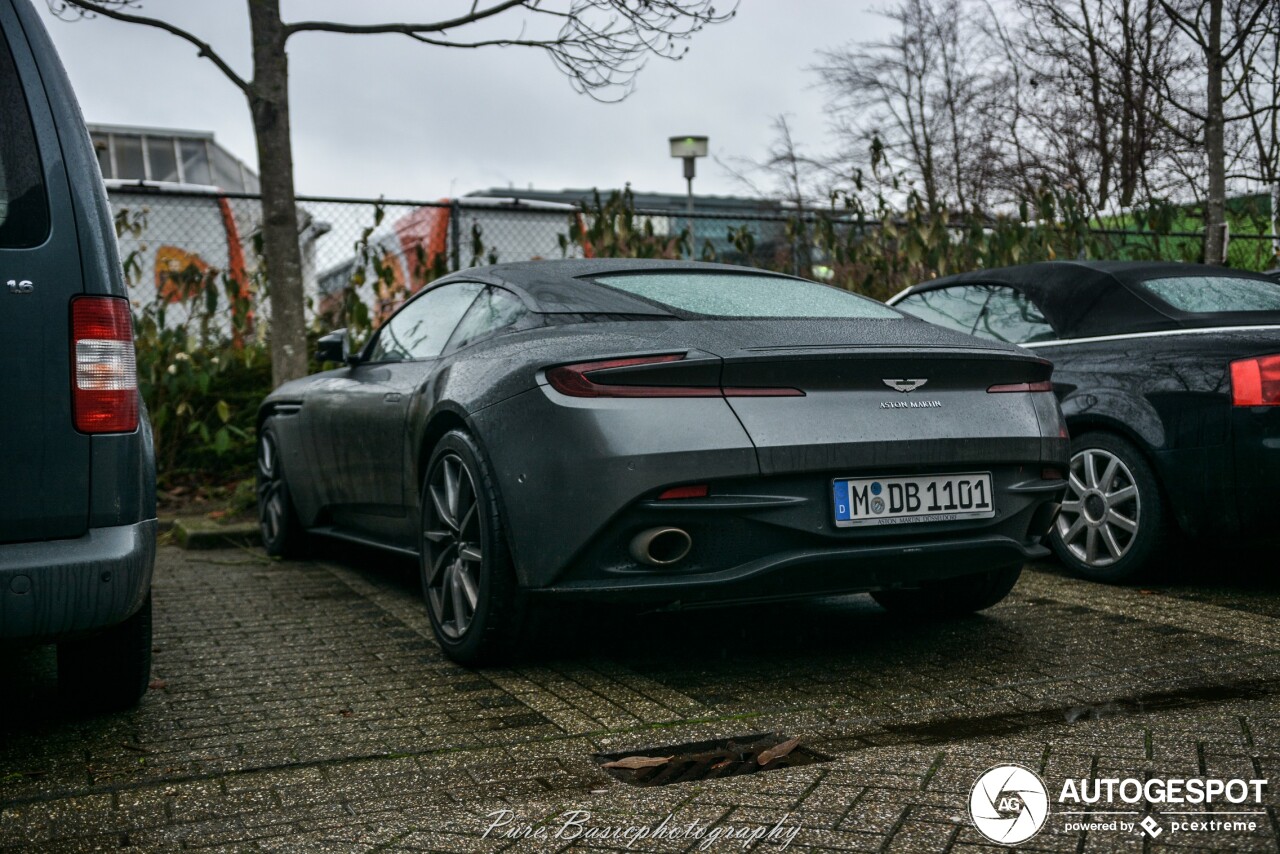 Aston Martin DB11