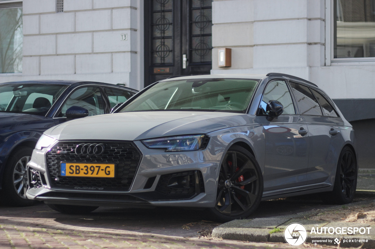 Audi RS4 Avant B9