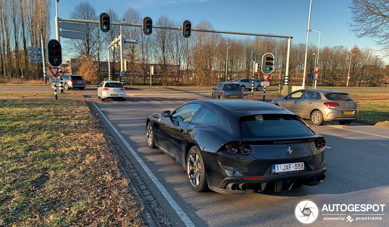 Ferrari GTC4Lusso T