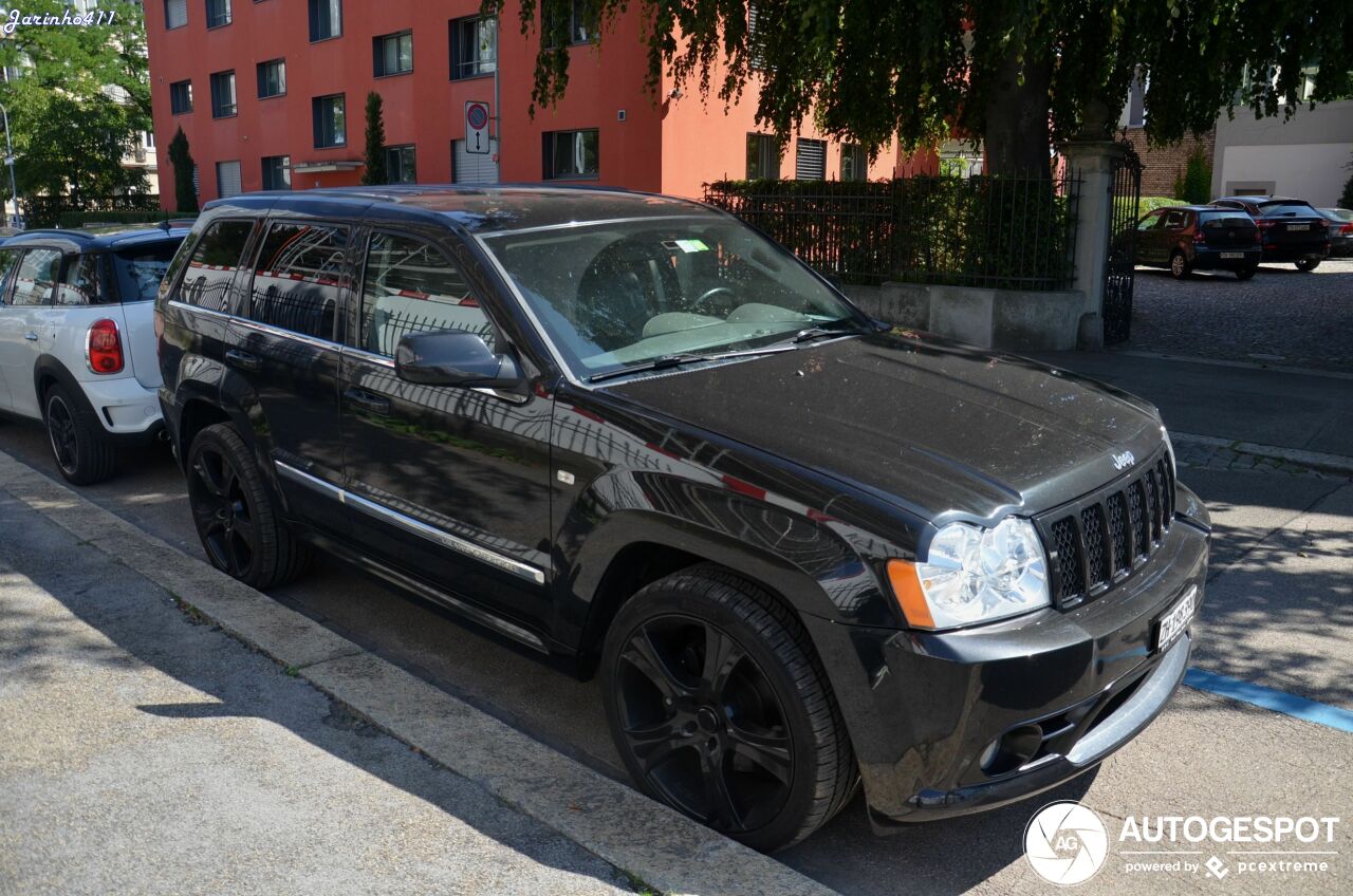 Jeep Grand Cherokee SRT-8 2005