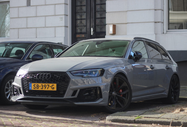 Audi RS4 Avant B9