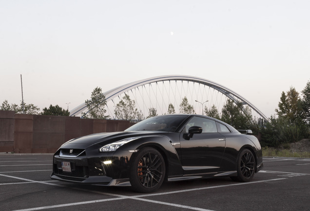 Nissan GT-R 2017