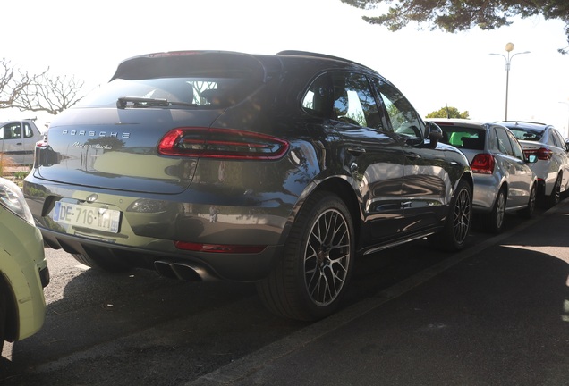 Porsche 95B Macan Turbo