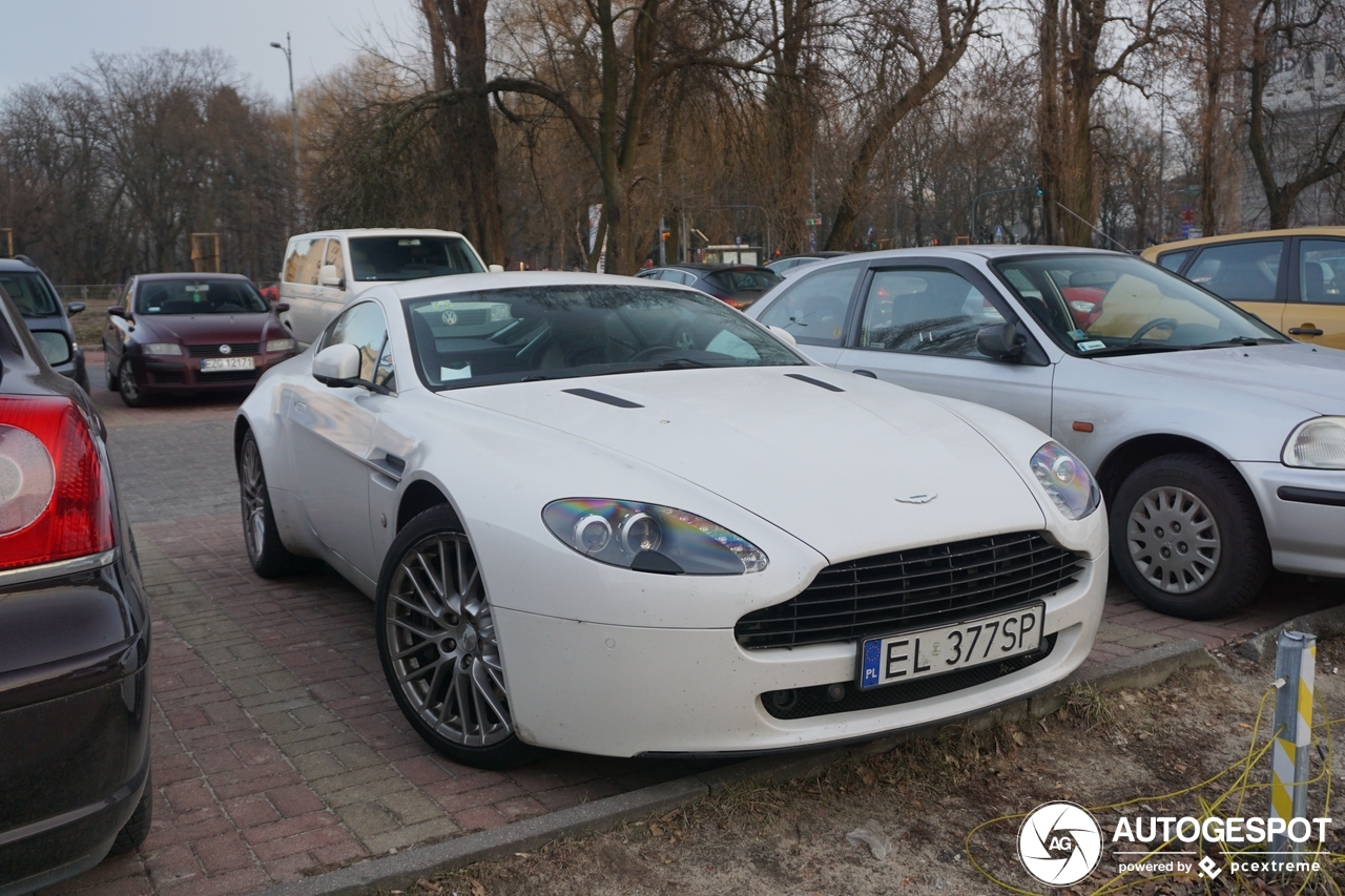 Aston Martin V8 Vantage