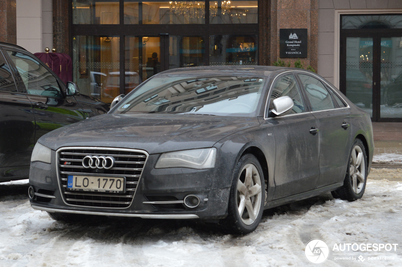 Audi S8 D4