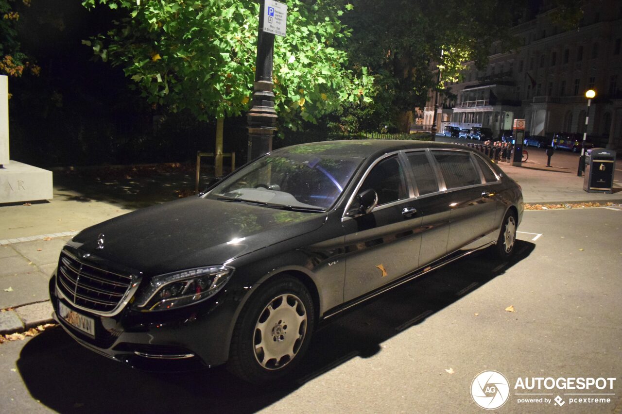 Mercedes-Maybach S 600 Pullman VV222