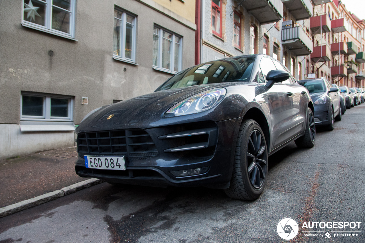 Porsche 95B Macan Turbo