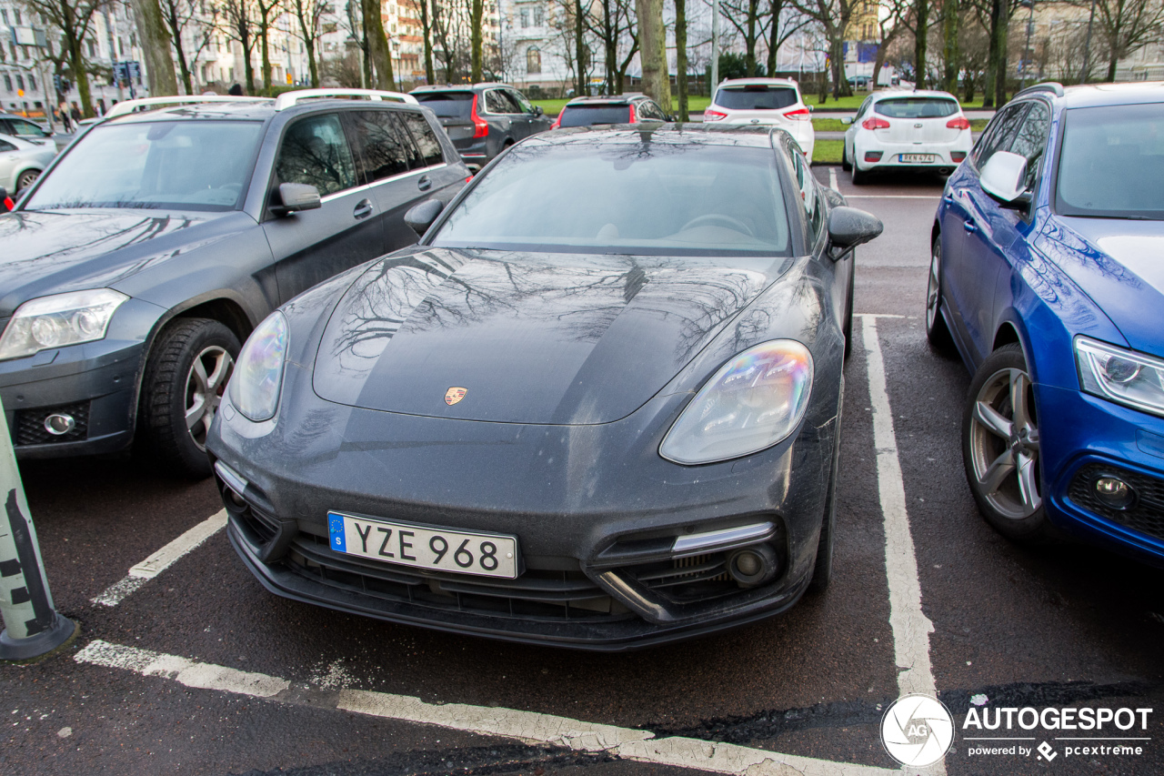 Porsche 971 Panamera Turbo S E-Hybrid