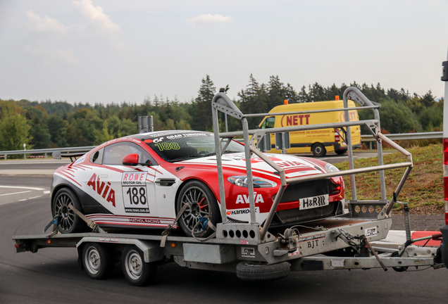 Aston Martin V8 Vantage GT4