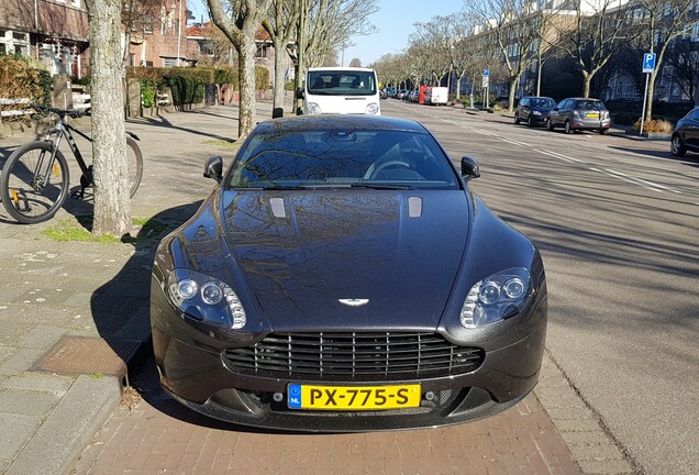 Aston Martin V8 Vantage S