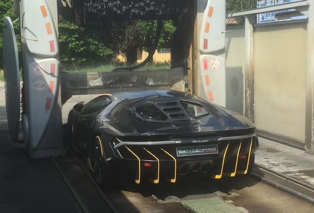 Lamborghini Centenario LP770-4