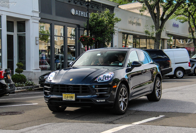 Porsche 95B Macan Turbo