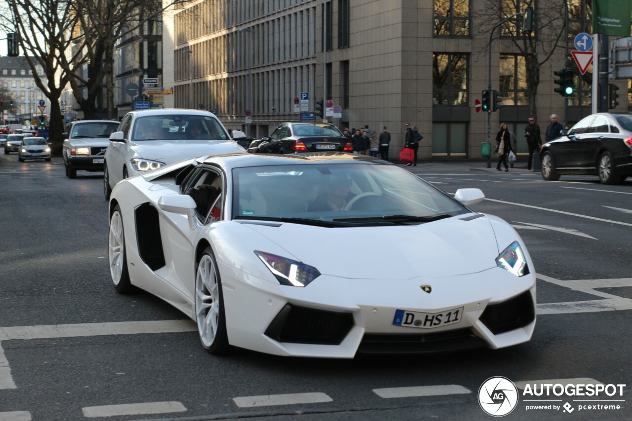 Lamborghini Aventador LP700-4 Roadster