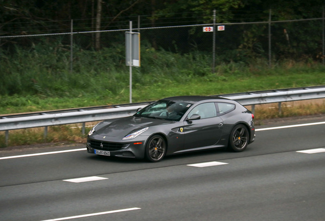 Ferrari FF