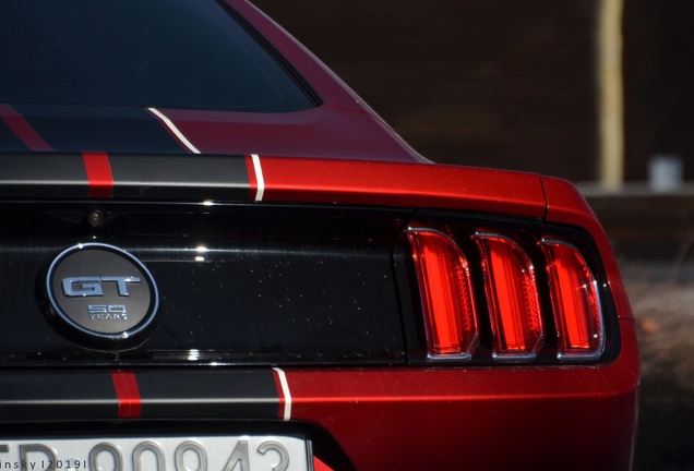 Ford Mustang GT 50th Anniversary Edition