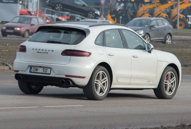 Porsche 95B Macan GTS