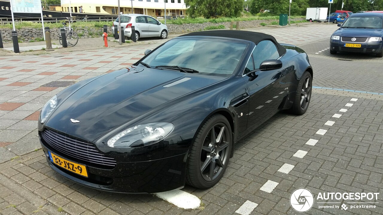 Aston Martin V8 Vantage Roadster