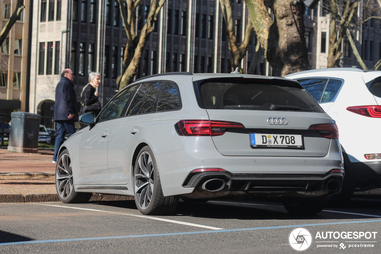 Audi RS4 Avant B9