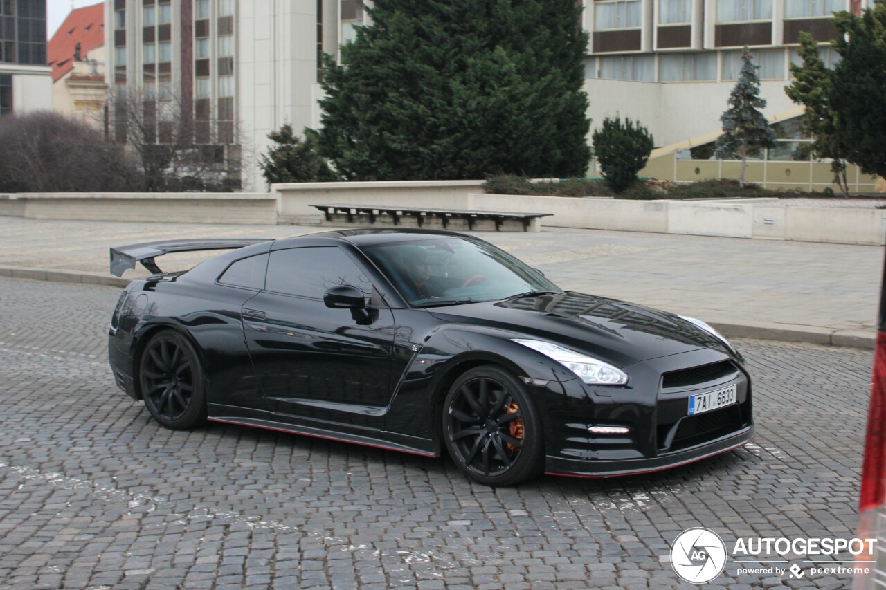 Nissan GT-R 2014